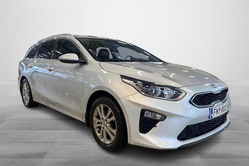 Käytetty Kia Ceed Sportswagon EX 120 HP (88 kW) 2019 Hopea Farmari