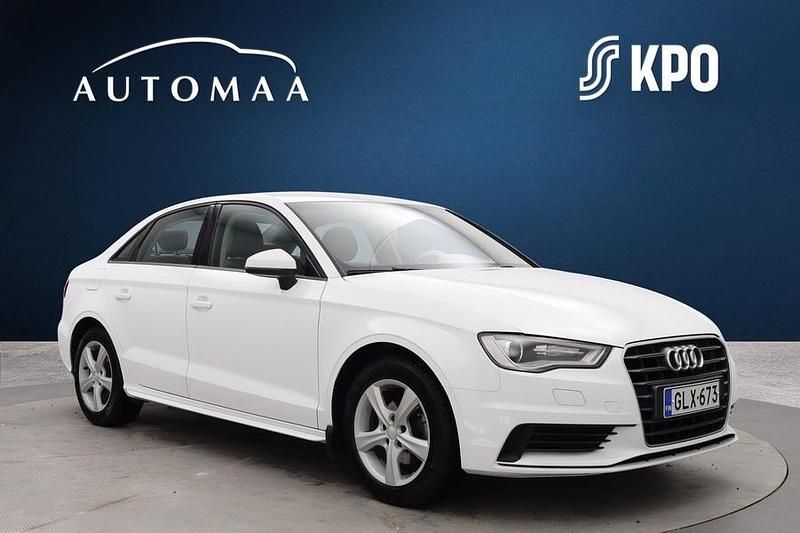 Käytetty Audi A3 Business 125 HP (91 kW) 2016 Valkoinen Sedan