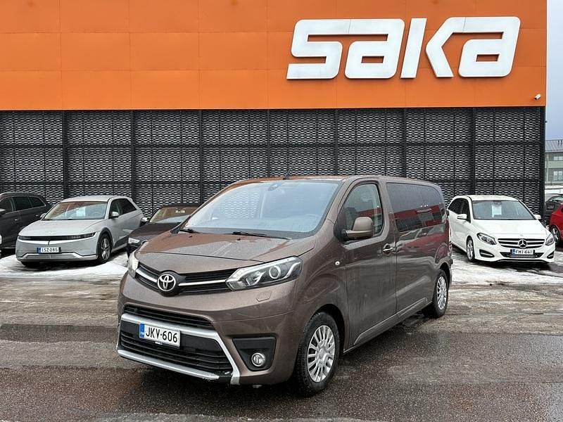 Käytetty Toyota Proace Verso Active 150 HP (110 kW) 2018 Farmari
