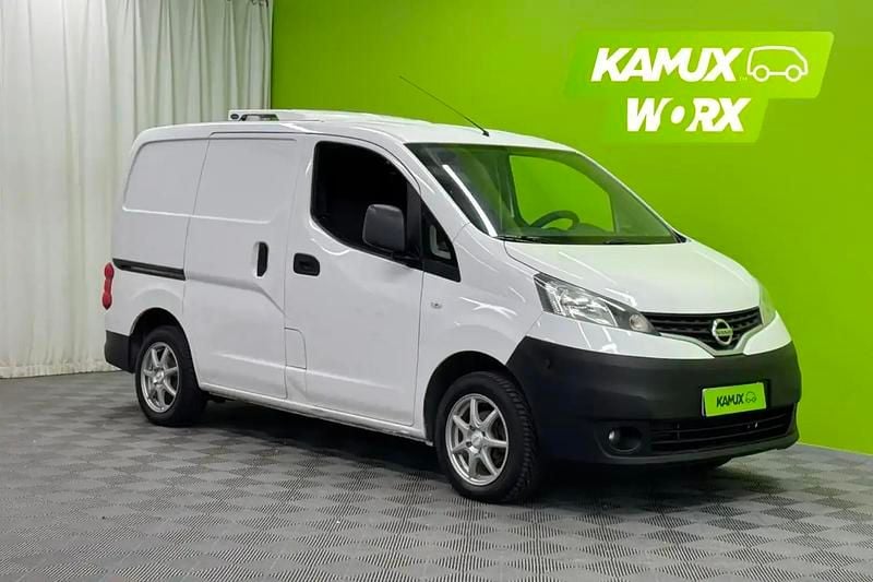 Valkoinen Käytetty 2016 Nissan NV200 Tila-auto | 8 790 € - Kuva 1/4