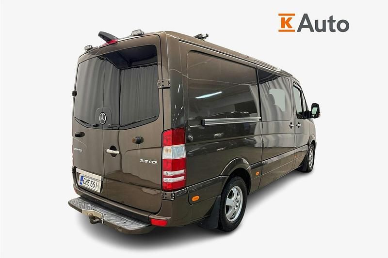 Käytetty Mercedes Sprinter 161 HP (118 kW) 2013 Ruskea Van