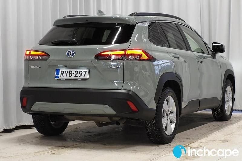 Käytetty Toyota Corolla Cross Edition 197 HP (144 kW) 2023 Katumaasturi