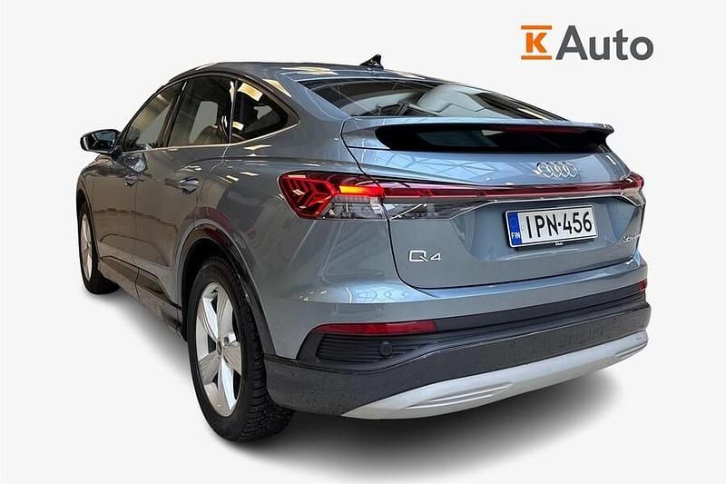 Käytetty Audi Q4 Sportback e-tron Advanced Plus 125 kW (170 HP) 2022 Sininen Katumaasturi