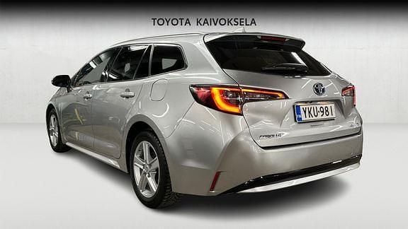 Käytetty Toyota Corolla Active 122 HP (89 kW) 2022 Hopea Farmari