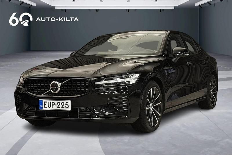 Musta Käytetty 2023 Volvo S60 Performance Sedan | 47 350 € (Perustarjous) - Kuva 1/4