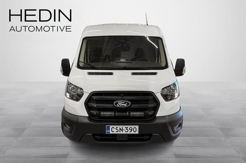 Käytetty Ford Transit Trend 129 HP (94 kW) 2025 Valkoinen Van