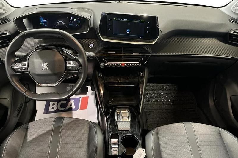 Käytetty Peugeot e-208 Active 100 kW (136 HP) 2022 Viistoperä