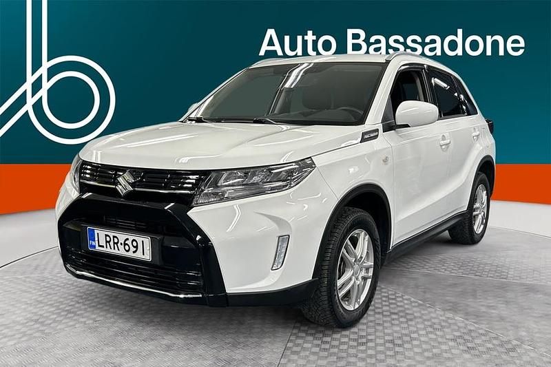 Käytetty Suzuki Vitara GL 116 HP (85 kW) 2024 Viistoperä