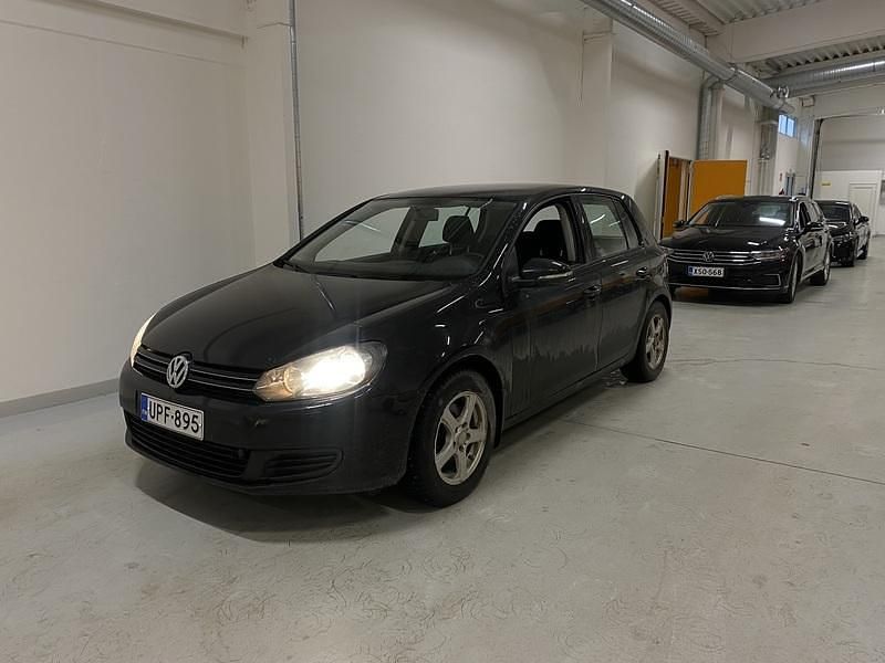 Käytetty 2011 VW Golf VI Comfortline Viistoperä | 7 690 € (Perustarjous) - Kuva 1/4