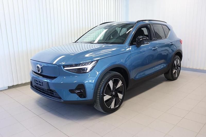 Sininen Uusi 2025 Volvo EX40 Plus Katumaasturi | 49 900 € (Perustarjous) - Kuva 1/4