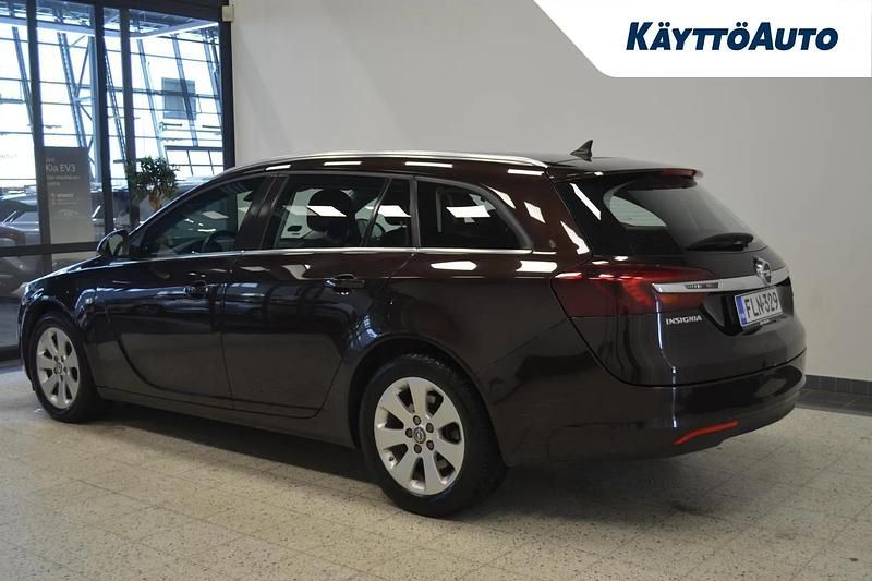 Käytetty Opel Insignia Edition 170 HP (125 kW) 2014 Ruskea (beige) Farmari
