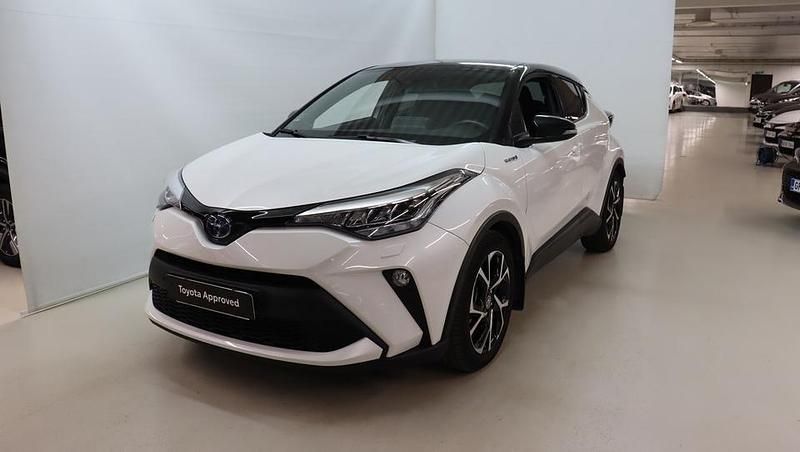 Valkoinen Käytetty 2021 Toyota C-HR Edition Katumaasturi | 27 990 € (Perustarjous) - Kuva 1/4