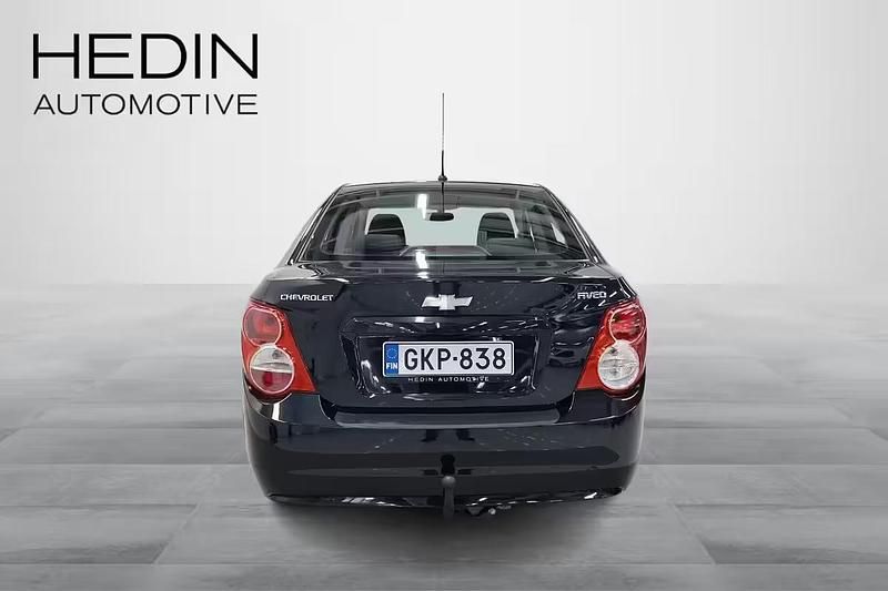 Käytetty Chevrolet Aveo LT 101 HP (74 kW) 2013 Musta Sedan