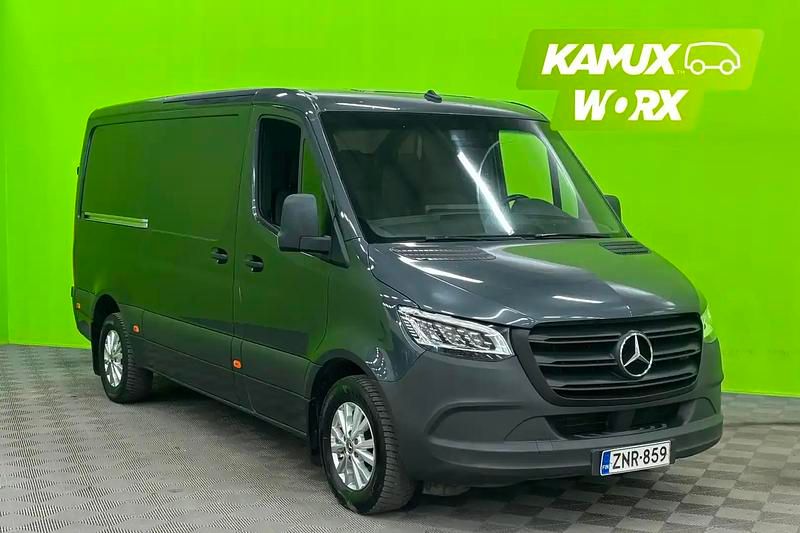 Käytetty Mercedes Sprinter 170 HP (125 kW) 2021 Hopea / harmaa Van