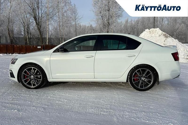 Käytetty Skoda Octavia Business Line 245 HP (180 kW) 2019 Viistoperä