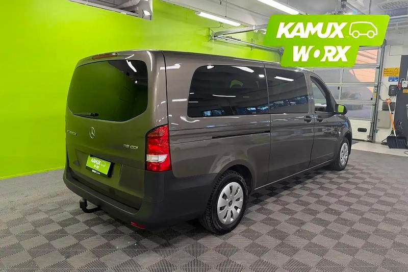 Käytetty Mercedes Vito 163 HP (119 kW) 2017 Hopea / harmaa Van