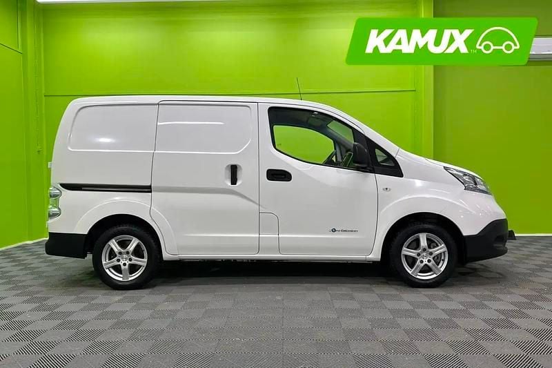 Käytetty Nissan e-NV200 Comfort 24 kW (33 HP) 2018 Valkoinen Tila-auto