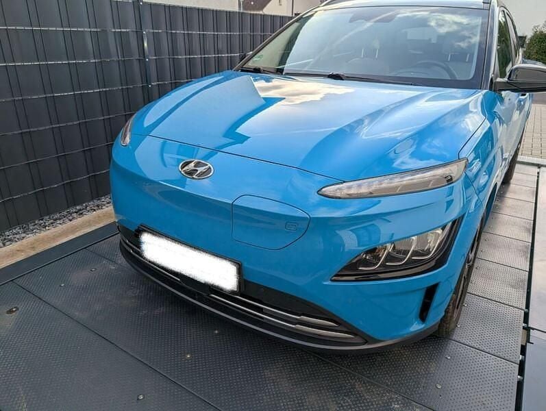 Käytetty Hyundai Kona Premium 150 kW (204 HP) 2021 Katumaasturi