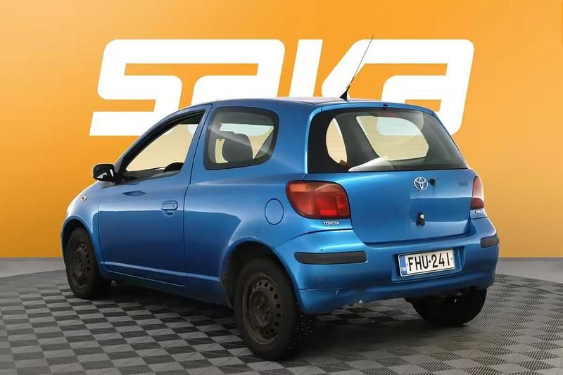 Käytetty Toyota Yaris 2003 Viistoperä
