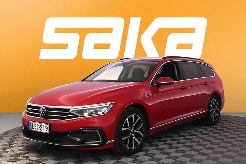 Käytetty VW Passat Business 218 HP (160 kW) 2023 Farmari