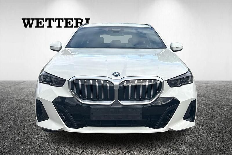 Uusi BMW 530e Comfort Edition 299 HP (219 kW) 2025 Farmari