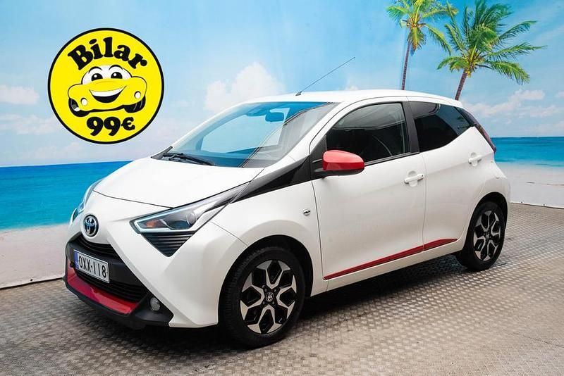 Käytetty 2019 Toyota Aygo X-play Viistoperä | 8 990 € (Perustarjous) - Kuva 1/4