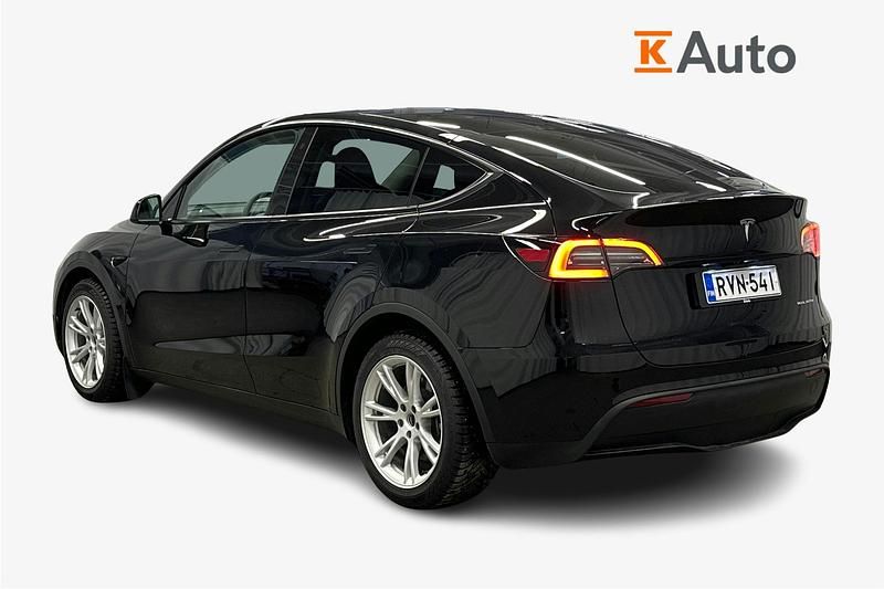 Käytetty Tesla Model Y 258 kW (351 HP) 2024 Musta Katumaasturi