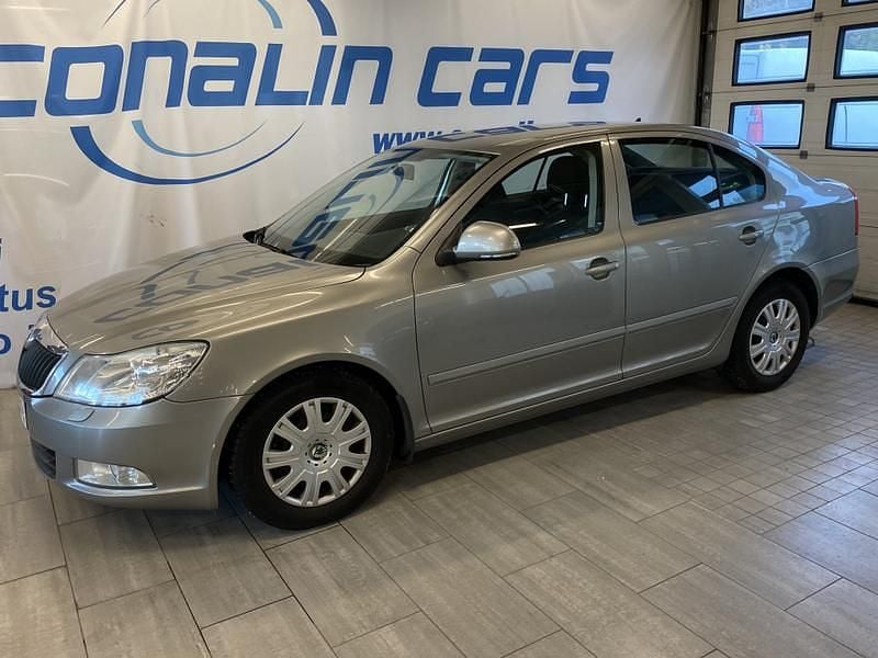 Käytetty 2010 Skoda Octavia Ambiente Sedan | 4 990 € (Supertarjous) - Kuva 1/4