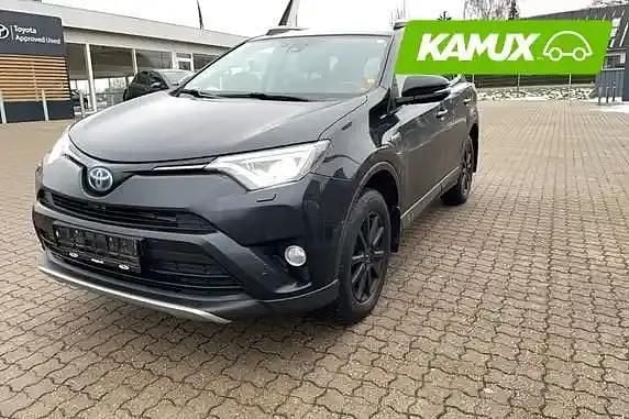 Käytetty Toyota RAV4 Hybrid 155 HP (114 kW) 2018 Musta Katumaasturi