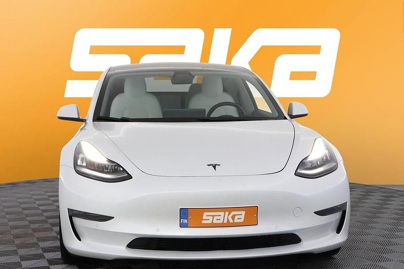 Käytetty Tesla Model 3 339 kW (462 HP) 2019 Sedan