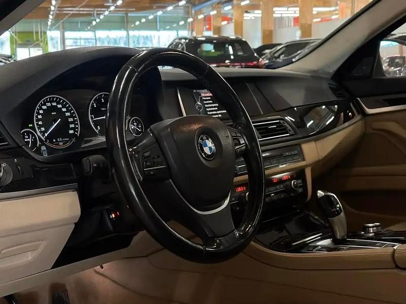 Käytetty BMW 518 150 HP (110 kW) 2015 Musta Farmari