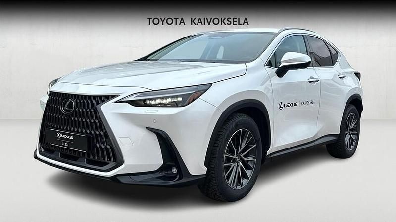Valkoinen Käytetty 2025 Lexus NX450h+ Executive Line Katumaasturi | 67 900 € (Kallis) - Kuva 1/4