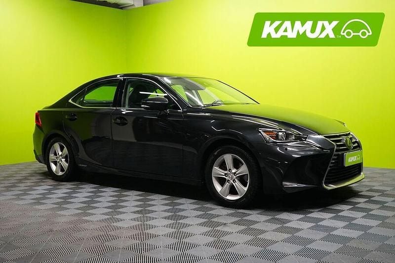 Käytetty 2020 Lexus IS300h Executive Line Sedan | 33 900 € - Kuva 1/3