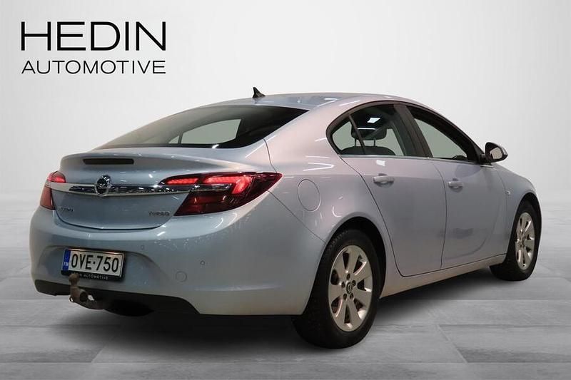Käytetty Opel Insignia Edition 170 HP (125 kW) 2017 Hopea Viistoperä