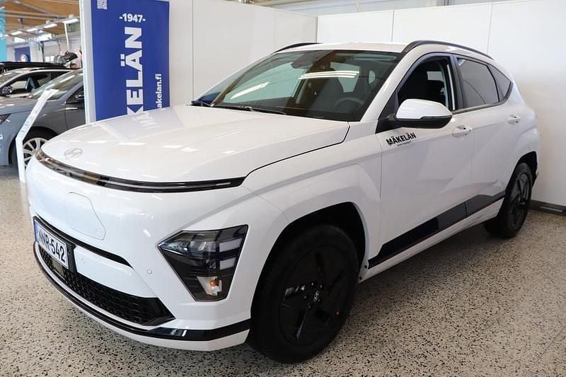 Käytetty Hyundai Kona Style 160 kW (218 HP) 2025 Valkoinen Katumaasturi