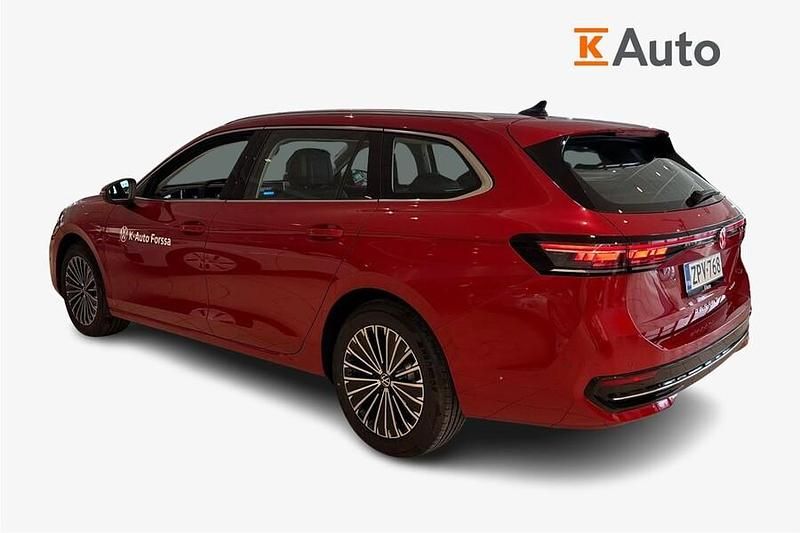 Käytetty VW Passat Elegance 204 HP (150 kW) 2025 Punainen Farmari