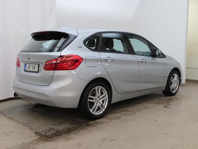 Käytetty BMW 225 Active Tourer 224 HP (164 kW) 2016 Harmaa Tila-auto