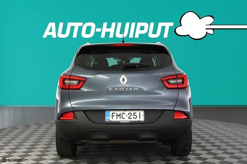 Käytetty Renault Kadjar Zen 131 HP (96 kW) 2016 Katumaasturi