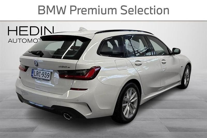 Käytetty BMW 330e M Sport 292 HP (214 kW) 2022 Valkoinen Farmari