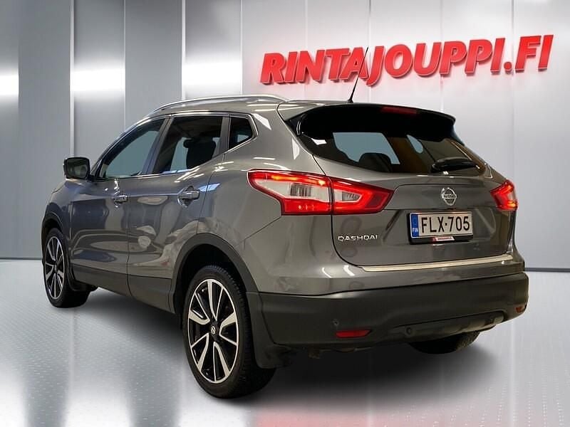 Käytetty Nissan Qashqai 360º 116 HP (85 kW) 2015 Katumaasturi