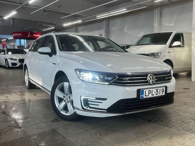 Käytetty VW Passat GTE 218 HP (160 kW) 2018 Farmari