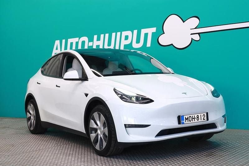 Käytetty 2022 Tesla Model Y Katumaasturi | 32 450 € (Hyvä tarjous) - Kuva 1/4