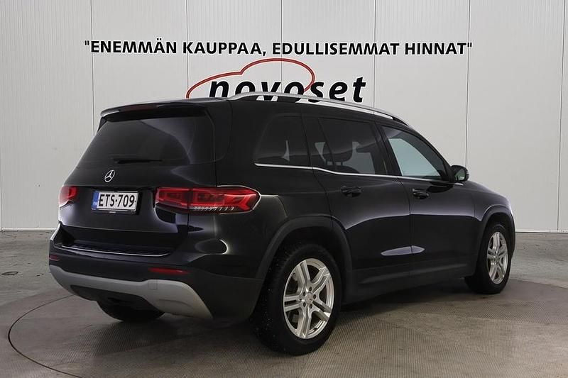 Käytetty Mercedes GLB200 Business 150 HP (110 kW) 2021 Musta Katumaasturi
