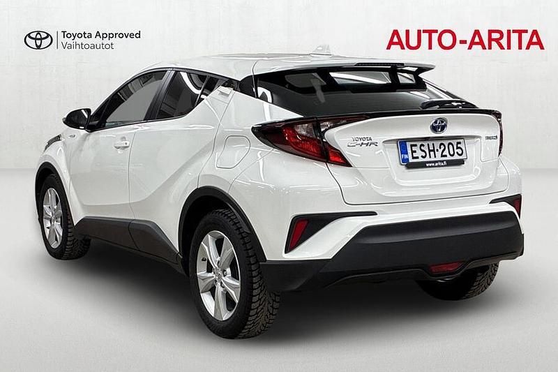 Käytetty Toyota C-HR Active 122 HP (89 kW) 2020 Valkoinen Katumaasturi