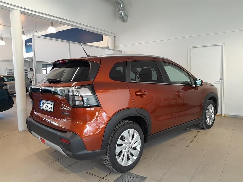 Käytetty Suzuki SX4 S-Cross GL 139 HP (102 kW) 2023 Ruskea Katumaasturi