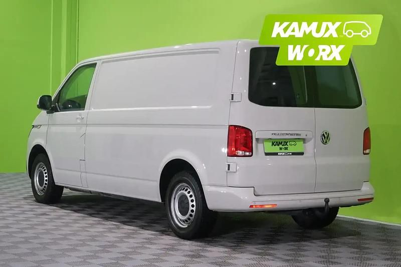 Käytetty VW T6.1 150 HP (110 kW) 2021 Hopea / harmaa Van