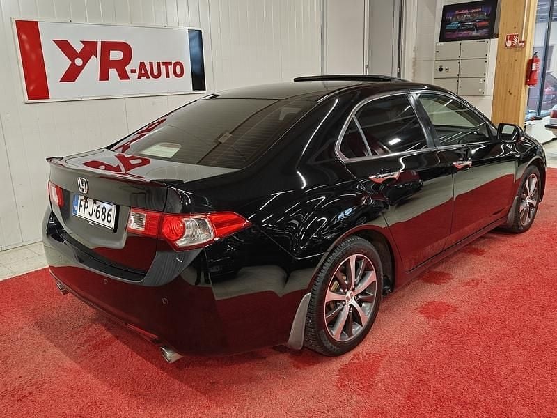 Käytetty Honda Accord Executive 201 HP (147 kW) 2009 Sedan