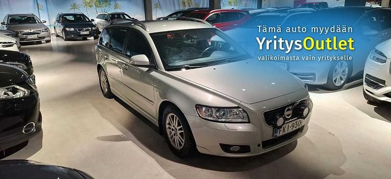 Käytetty 2011 Volvo V50 Standard Farmari | 2 490 € - Kuva 1/4