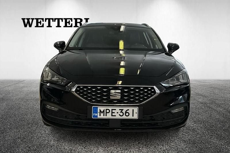 Käytetty Seat Leon FR 204 HP (150 kW) 2023 Musta Viistoperä