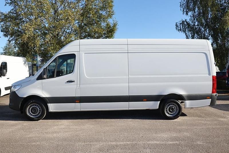Käytetty Mercedes Sprinter 170 HP (125 kW) 2024 Van